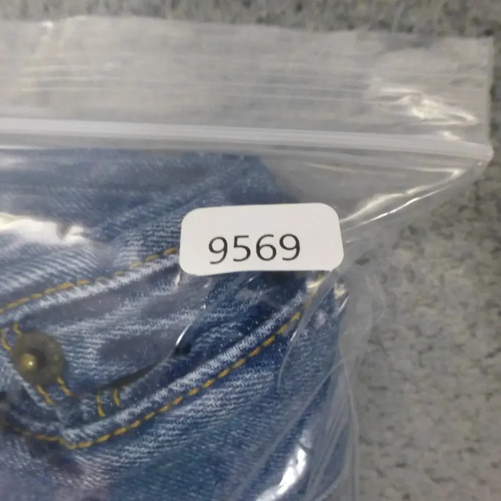 Gap Jeans Mens 36x30 Standard Straight Medium Wash Fade Denim Blue